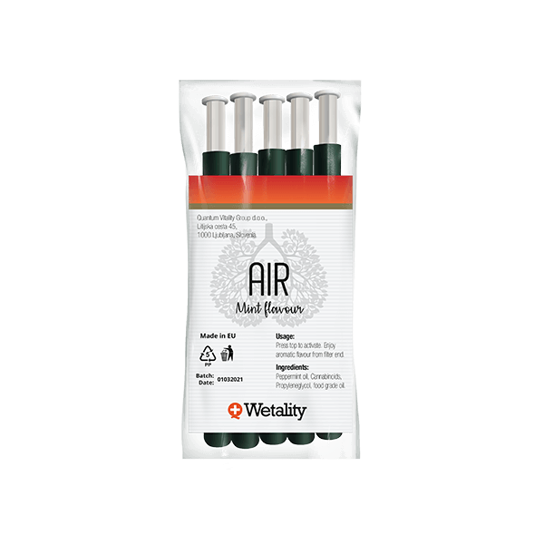 Q-Wetality-AIR-Mockup_for_web.png Air